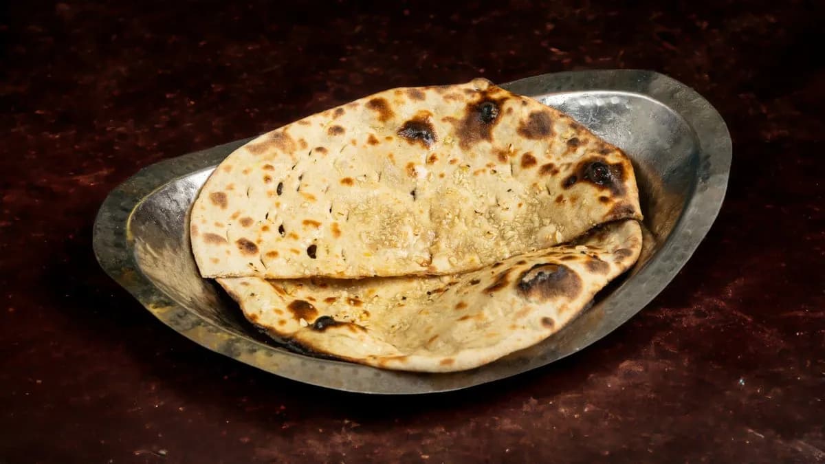 134. Garlic Tandoori Roti