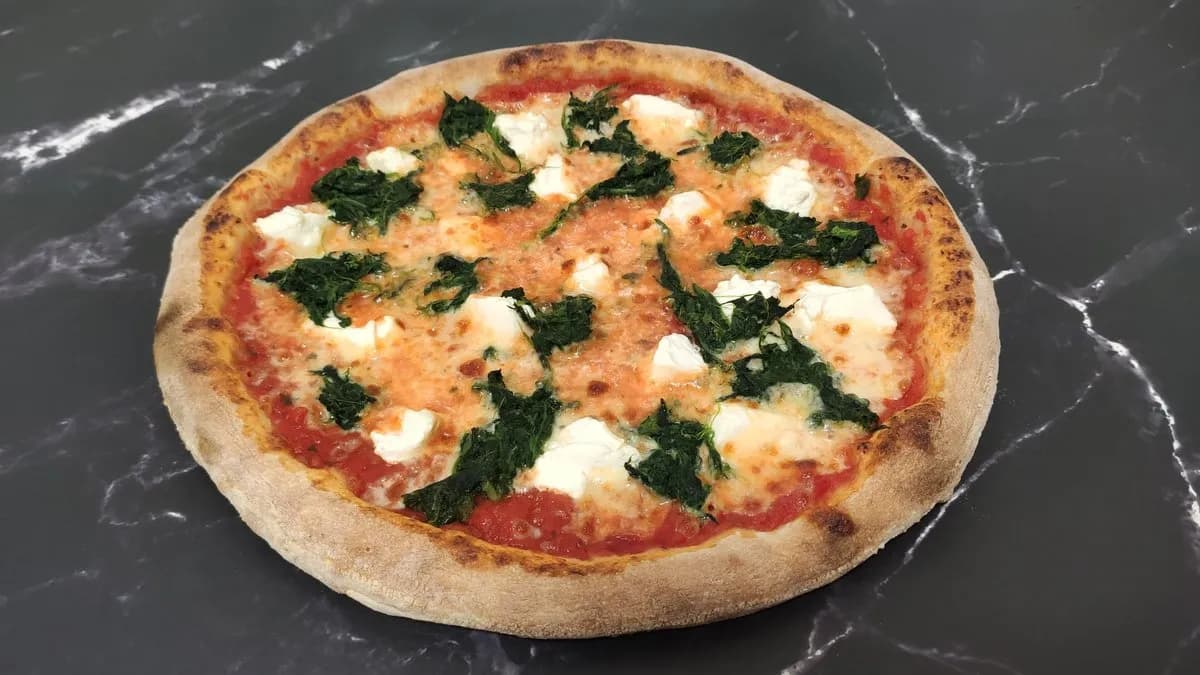Pizza al Spinaci - Spenótos