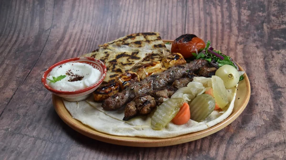 Mix Grill Plate (1 személyre )