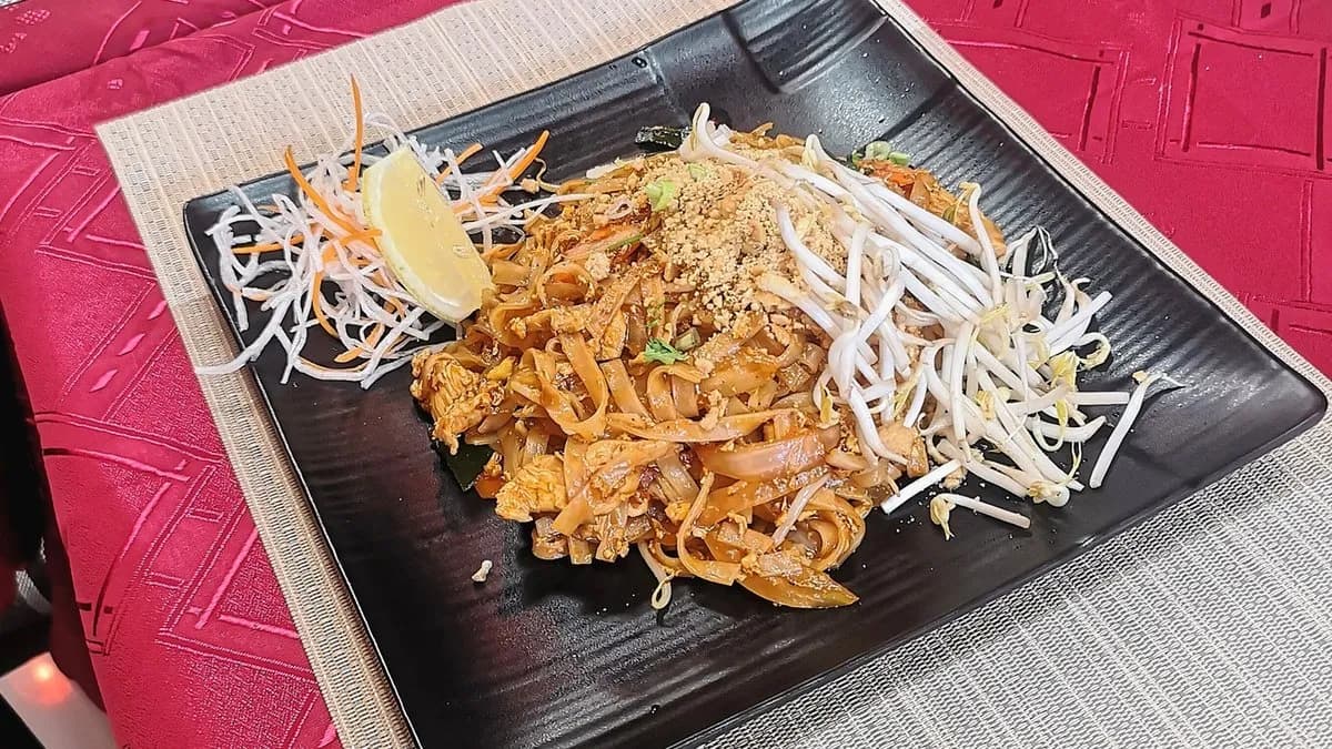 Pad Udon(Japan Udon noodle)