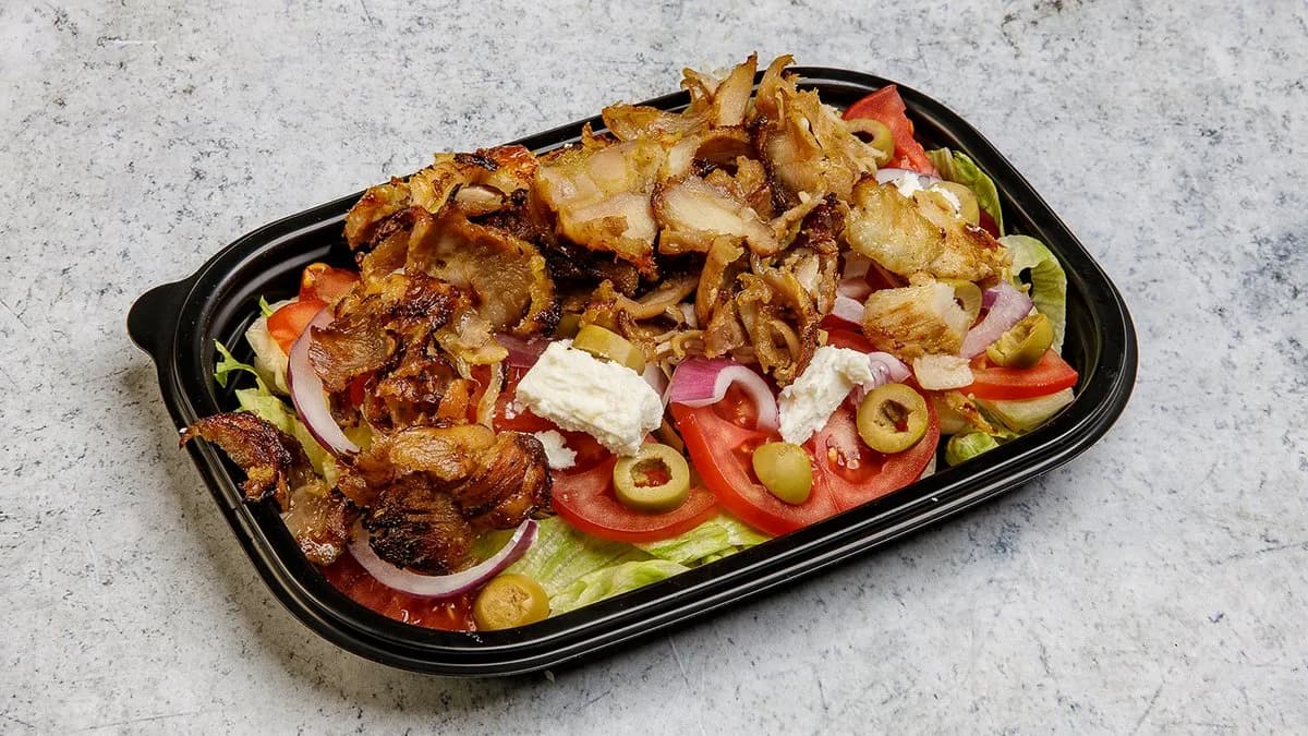 Görög saláta hússal