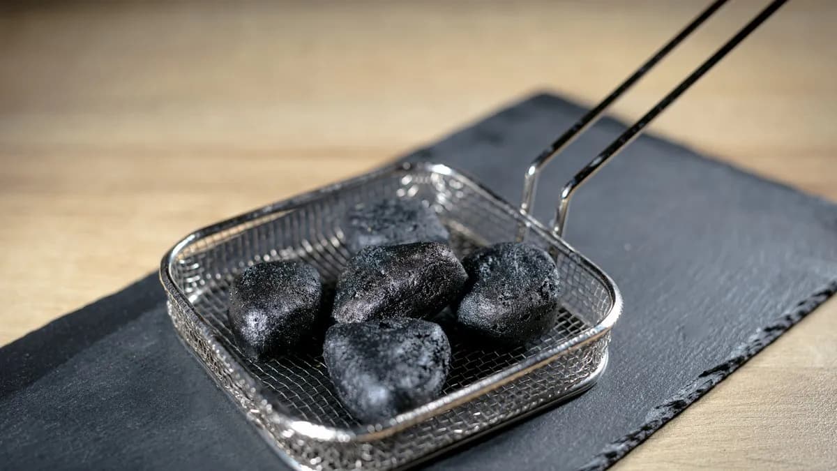 Feketes sajtfalatok chilivel (5db)