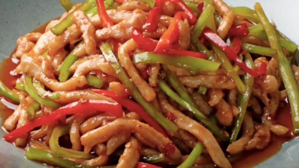 D42 Stir-fried Shredded Pork with Pepper