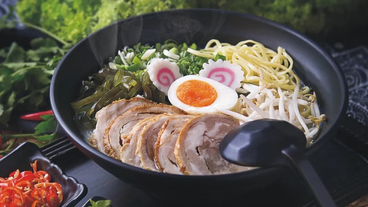 B3. Chashu ramen japán módra