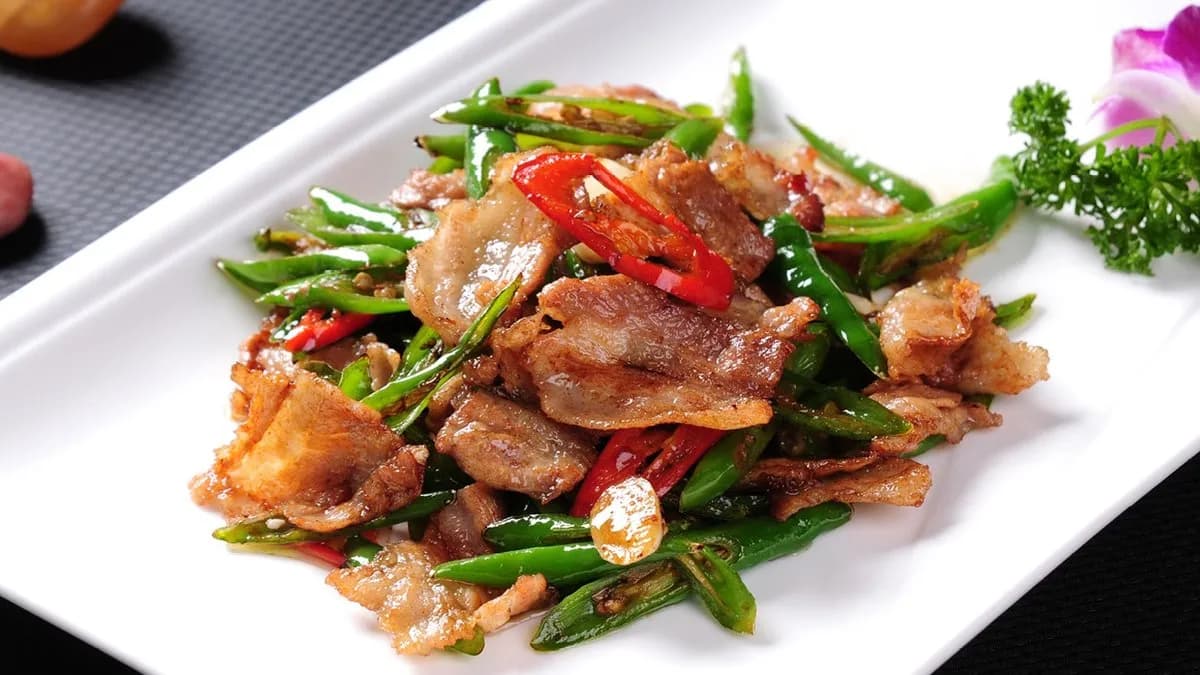 D39 Sült sertéshús szel