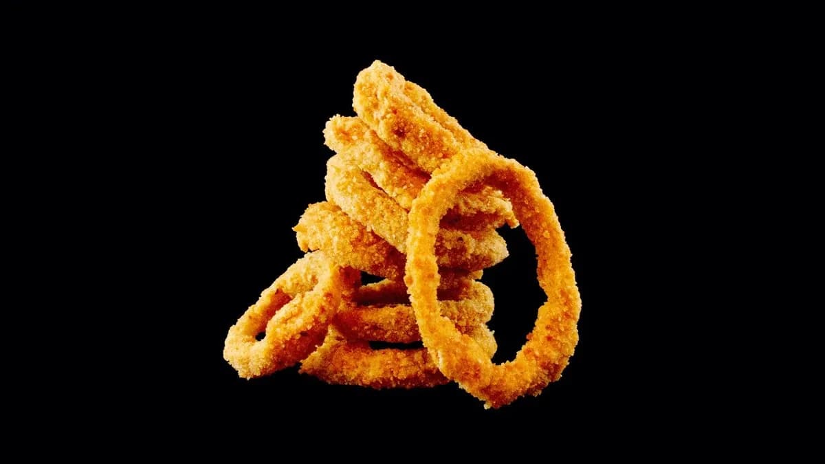 Hagymakarika salsa szósszal