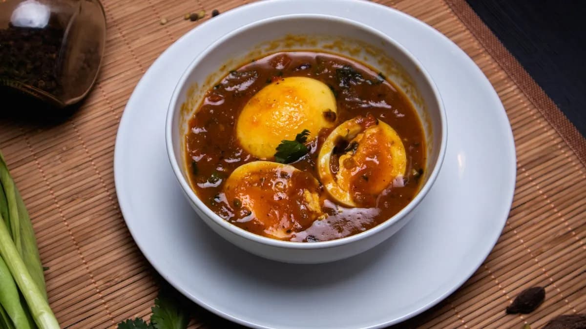 19. Tojás Masala Curry