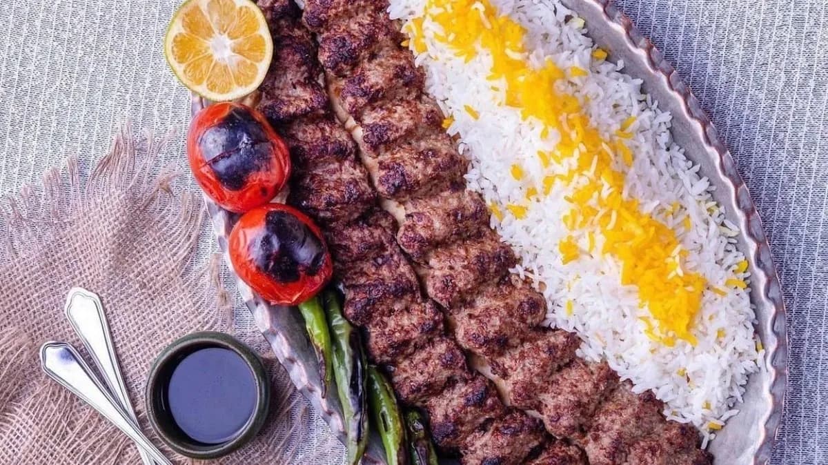 Kubide kebab wit basmati rice چلو کباب کوبیده/dinning 3749