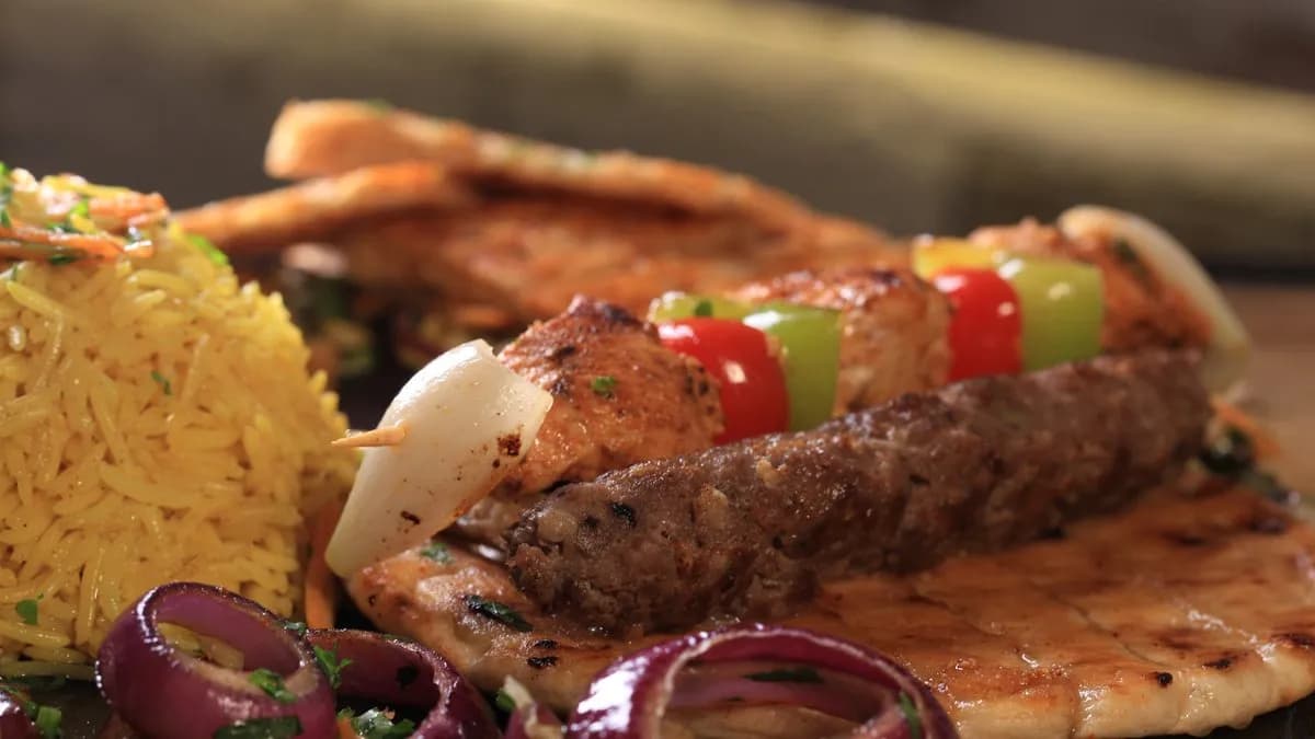 Keleti grill mix (dish)