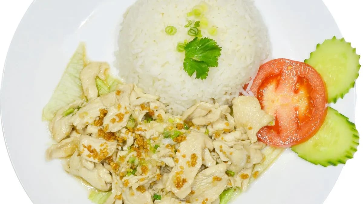 Pad Kra Tiem Pik Thai