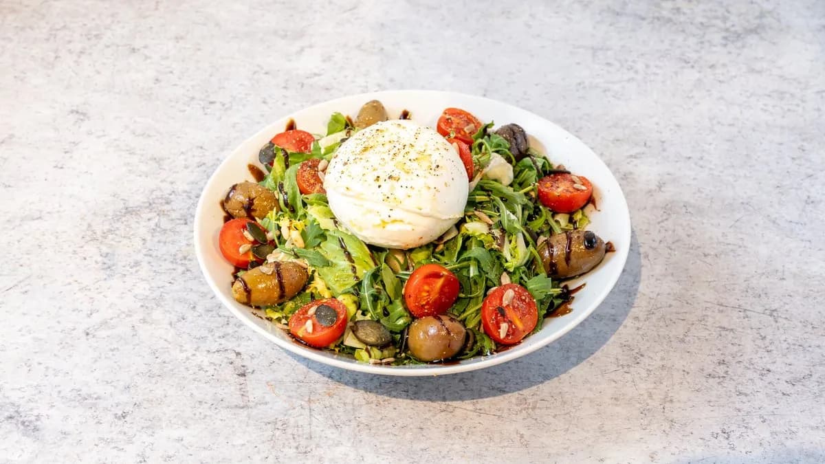 Bufala mozzarellás saláta