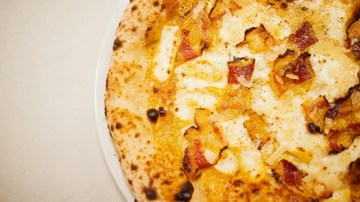 Pizza Carbonara
