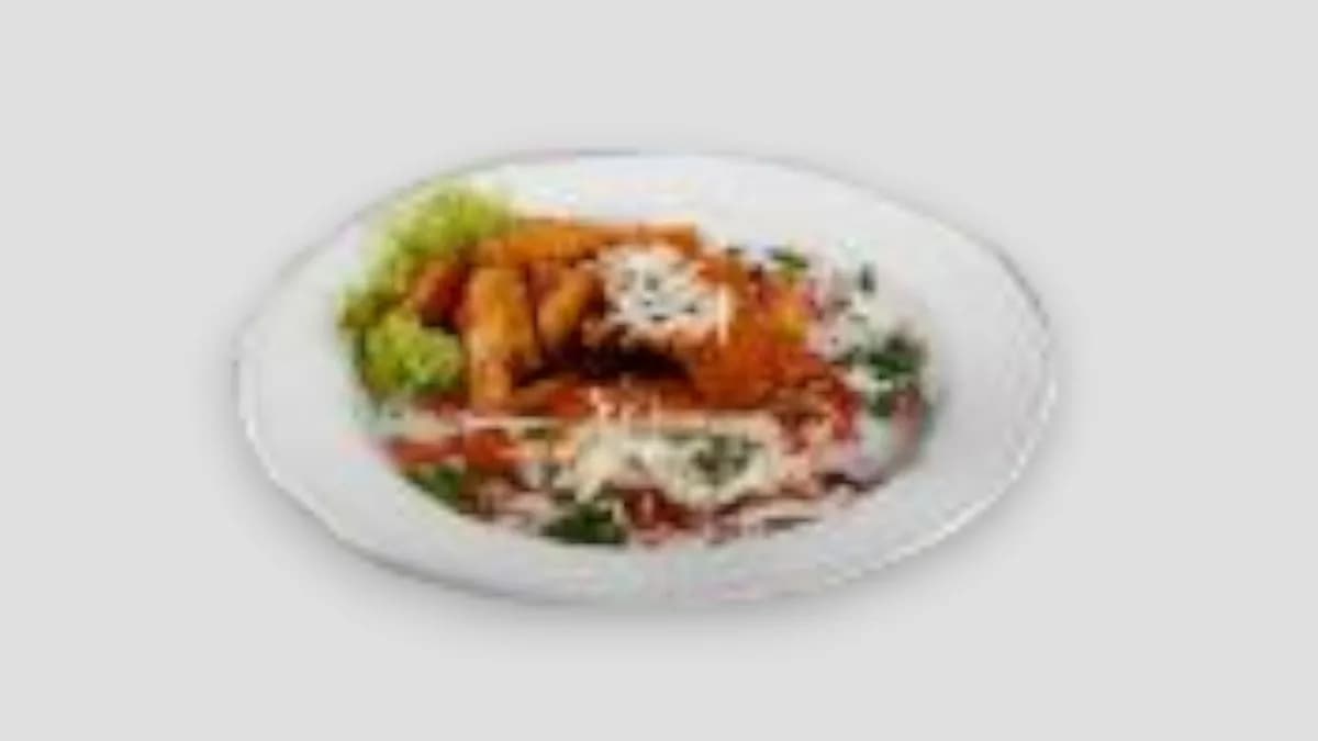 Rántott csirkemell kapros juhtúróval töltve