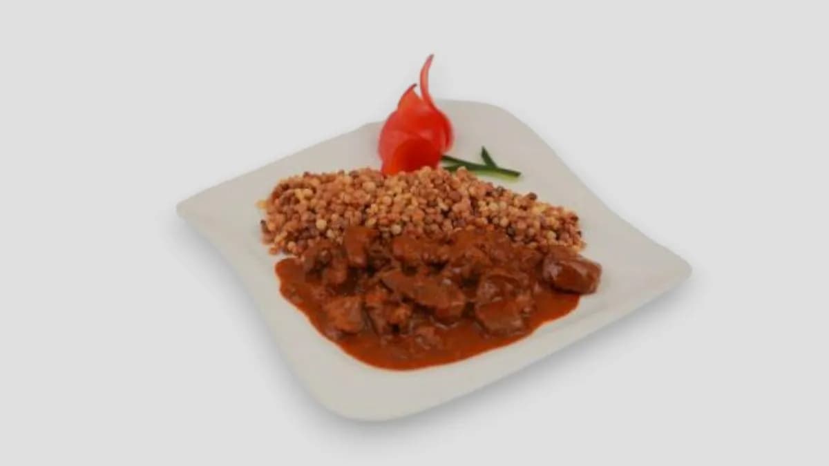 Vörösboros marhapörkölt