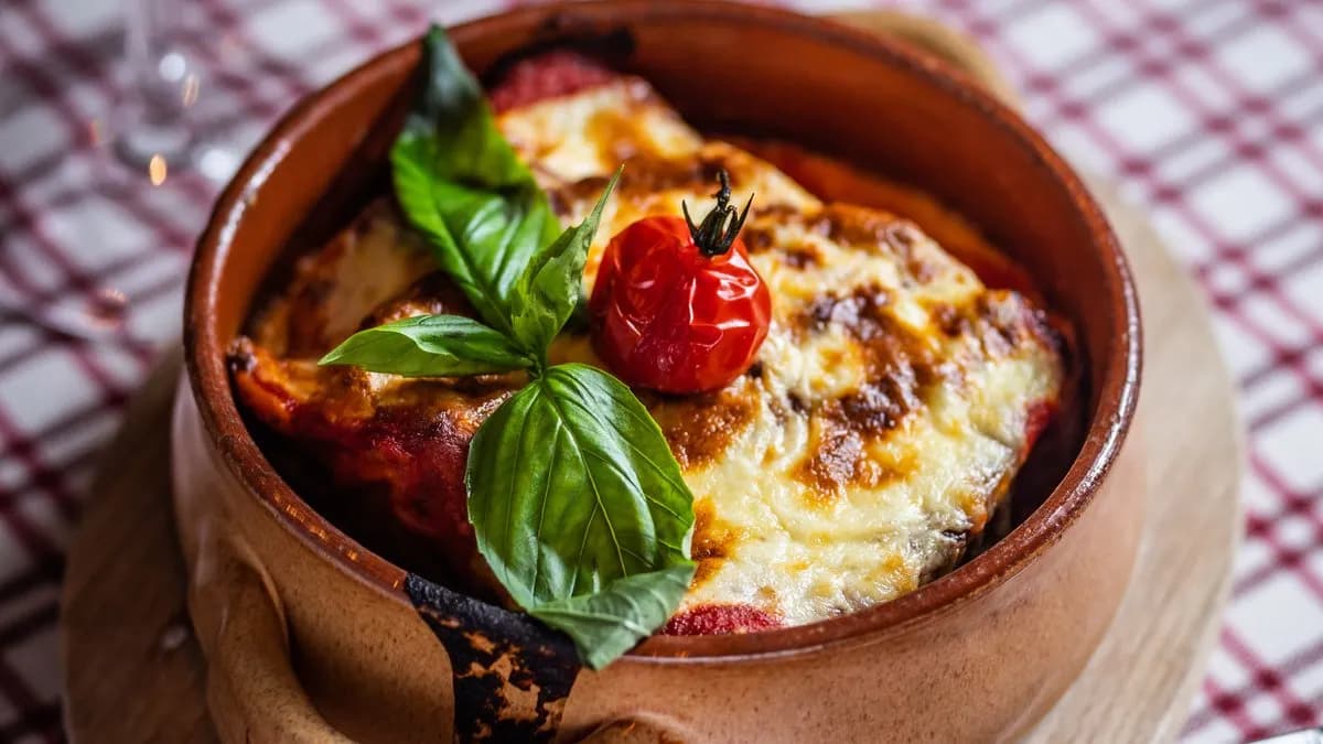 Kemencében sütött húsos lasagne