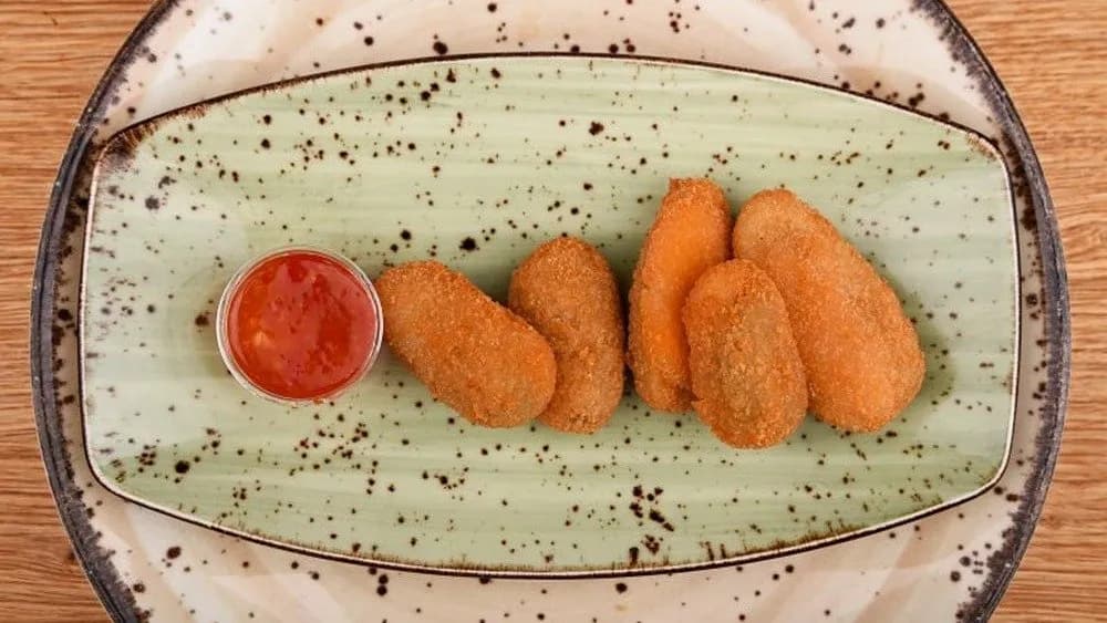 Jalapeno paprika cheddar sajttal töltve