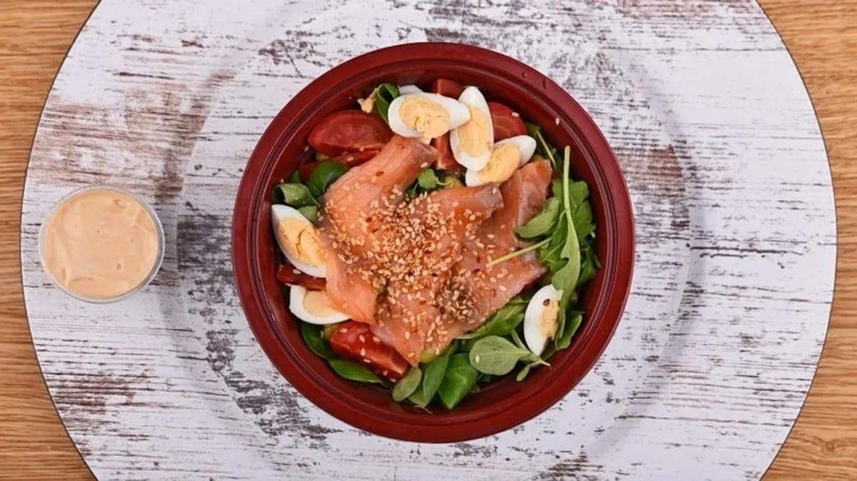 Füstölt lazac saláta kicsi