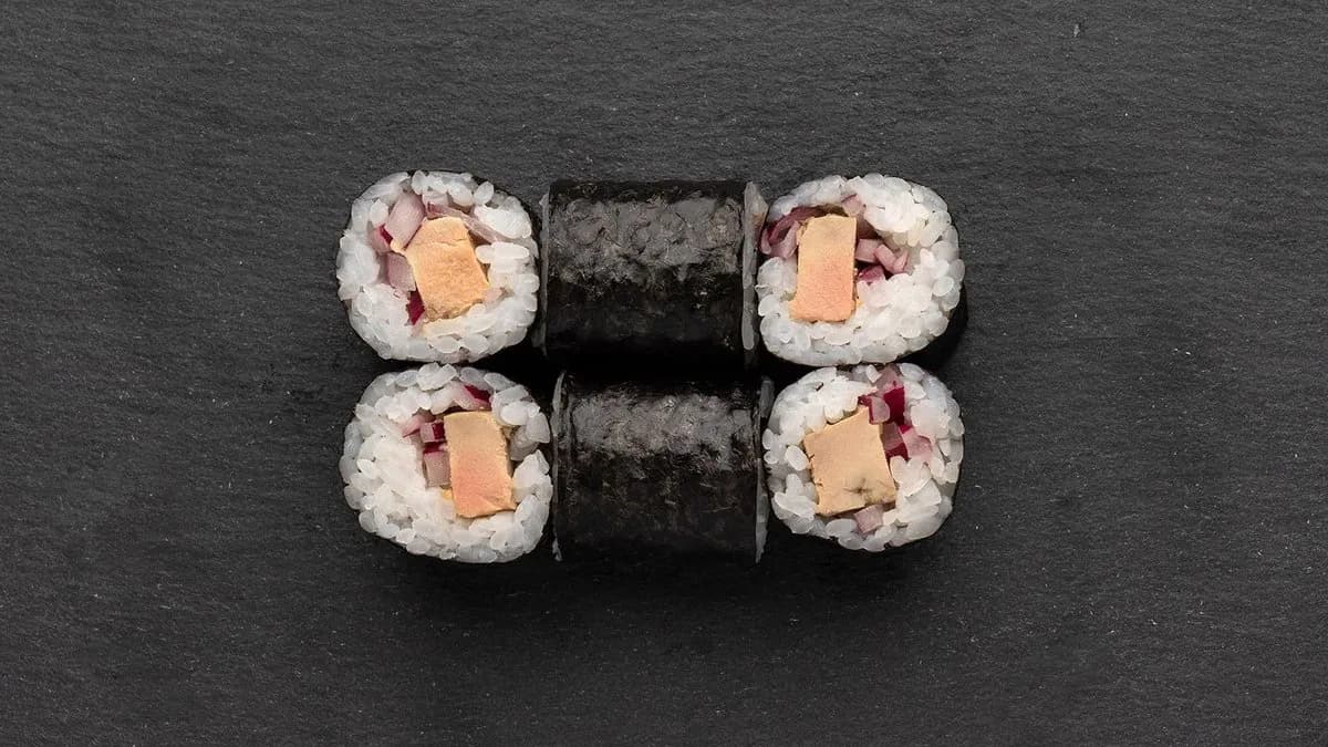 Libamáj maki, lilahagyma