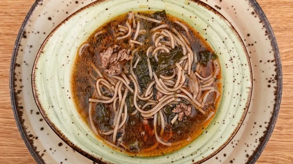 Tokyo marhahúsos ramen soba tésztával (0,7l)