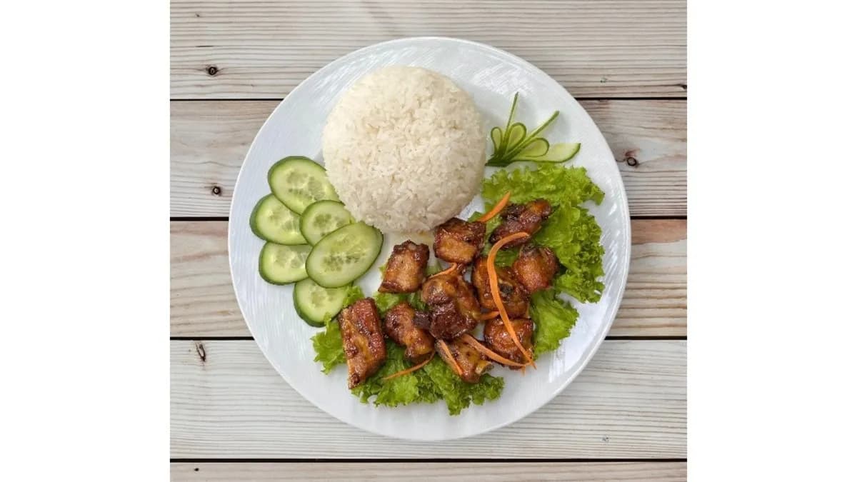 Édes-savanyú sült sertésoldalas rizzsel