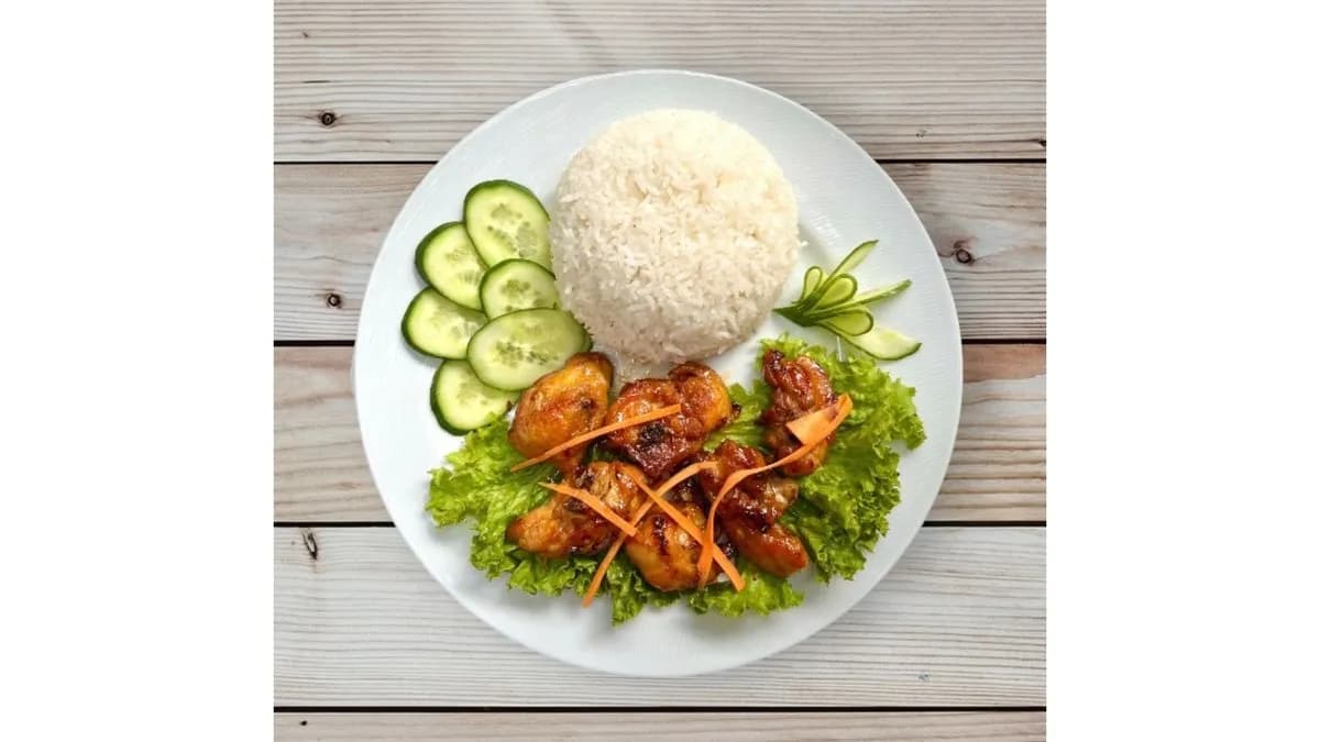 Édes-savanyú sült csirkecomb rizzsel