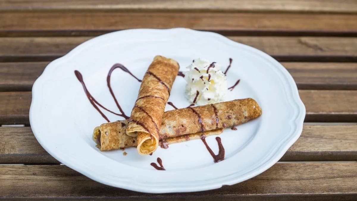 Sárgabaracklekváros palacsinta