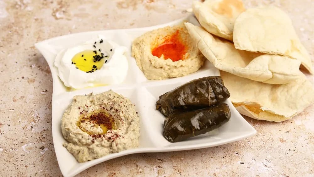 LEBANESE PLATTER / LIBANONI TÁL