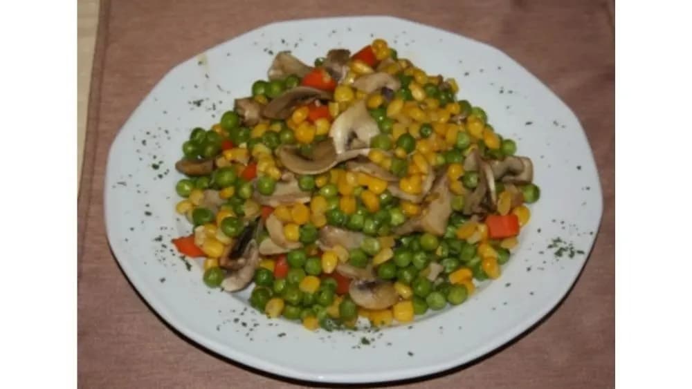 Párolt vegyeszöldség