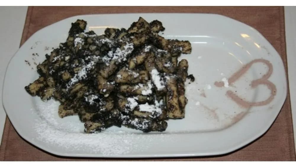 Mákos nudli áfonyával