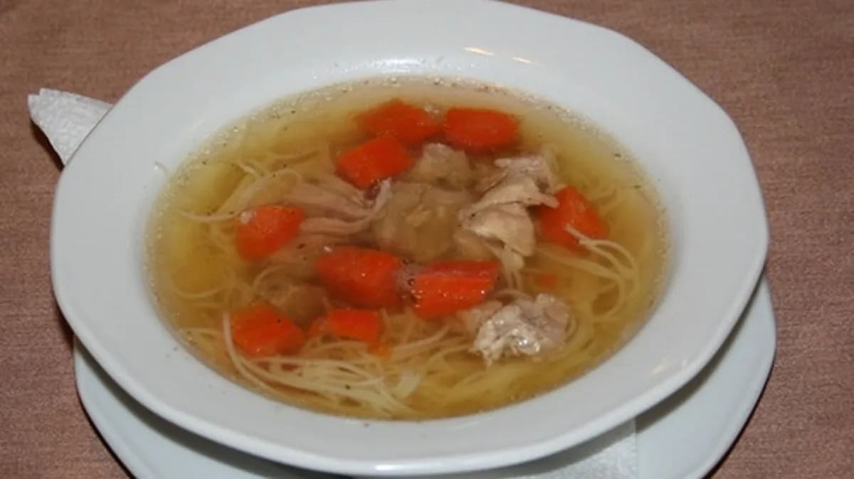 Újházi tyúkhúsleves