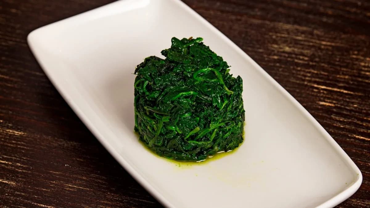Spinaci freschi saltati all'aglio