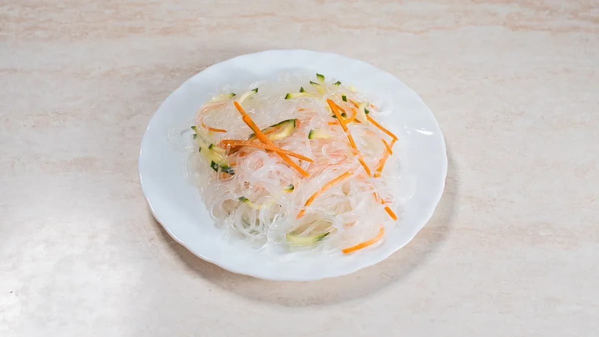 Üvegtészta Saláta