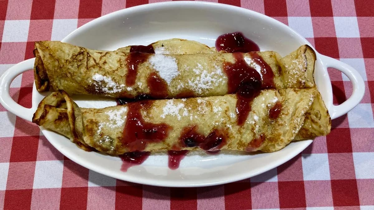 Áfonyalekváros palacsinta 2 db