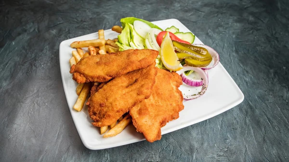 Parmezán bundás pankomorzsás csirkemell filé