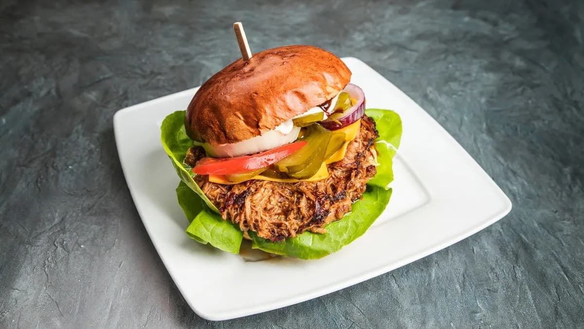 Pulled pork burger