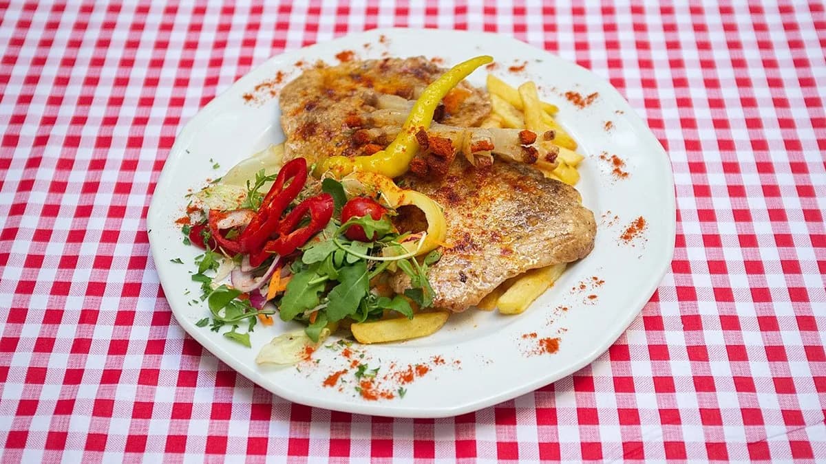 Cigánypecsenye hasábburgonyával