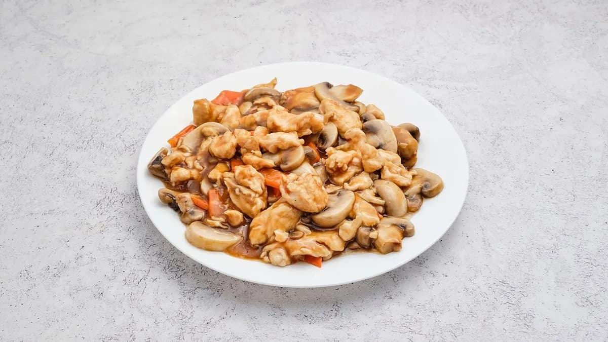 Gombás csirke menü