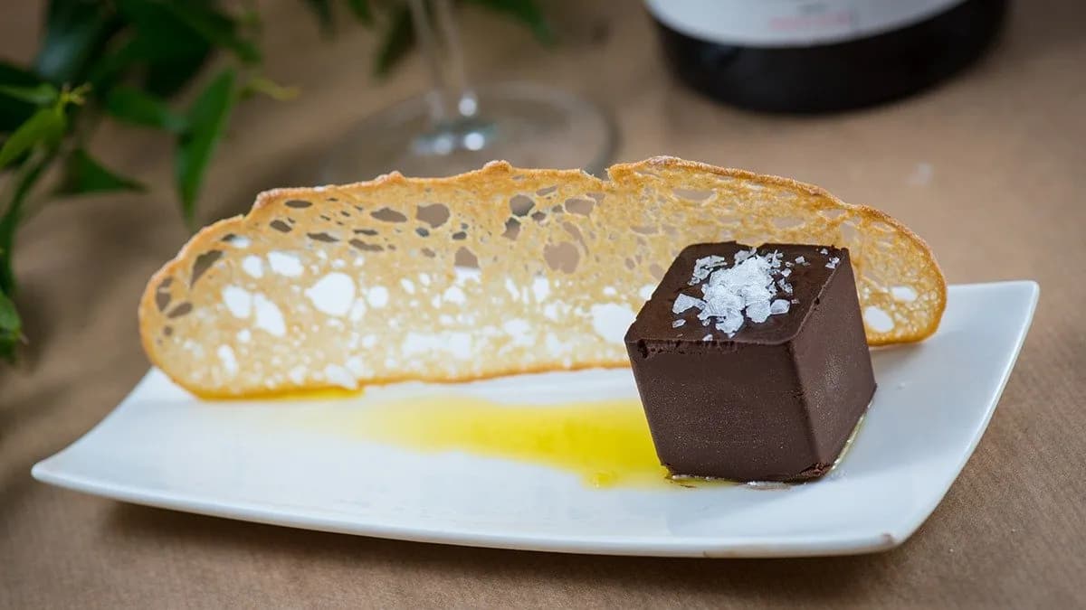 Chocolate con aceite, pan y sal maldon