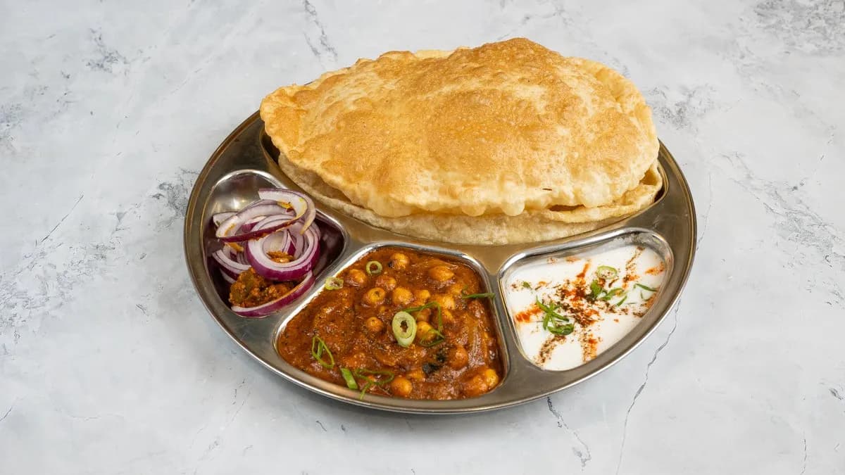21. Amritsari Chole Bhature