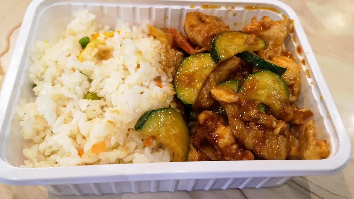 M9. Cukkinis csirkehús