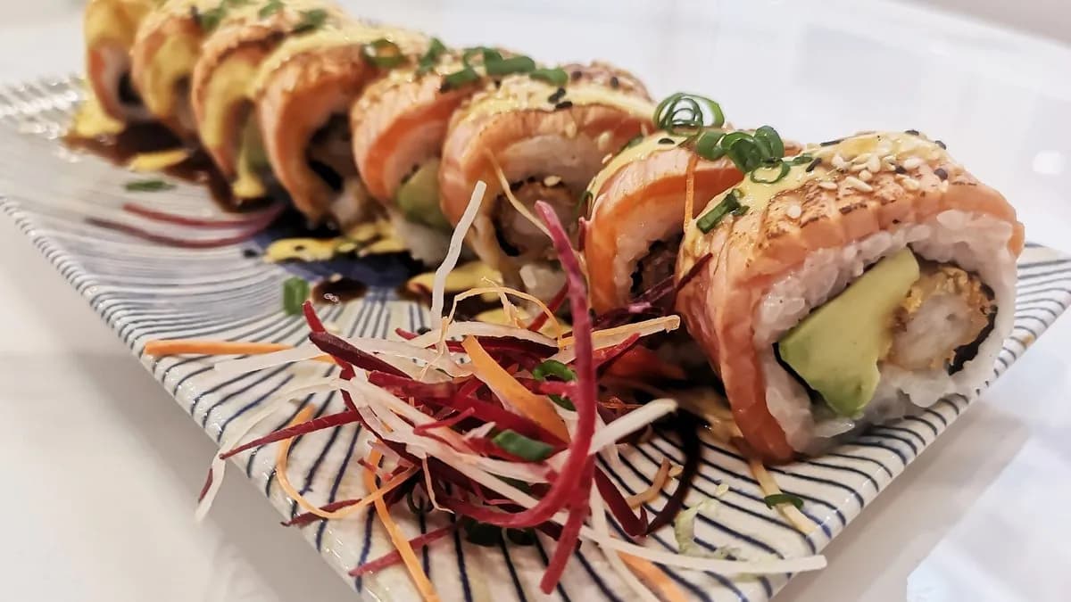 Égetett Lazac tekercs