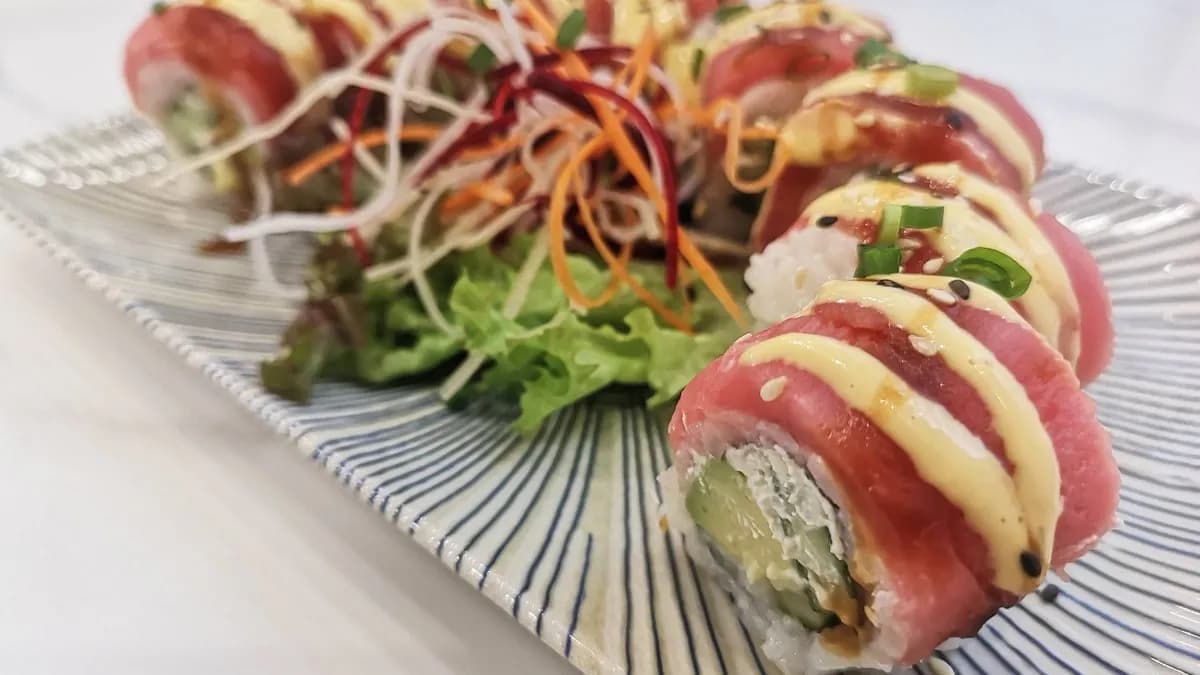 Tonha-krémsajt tekercs