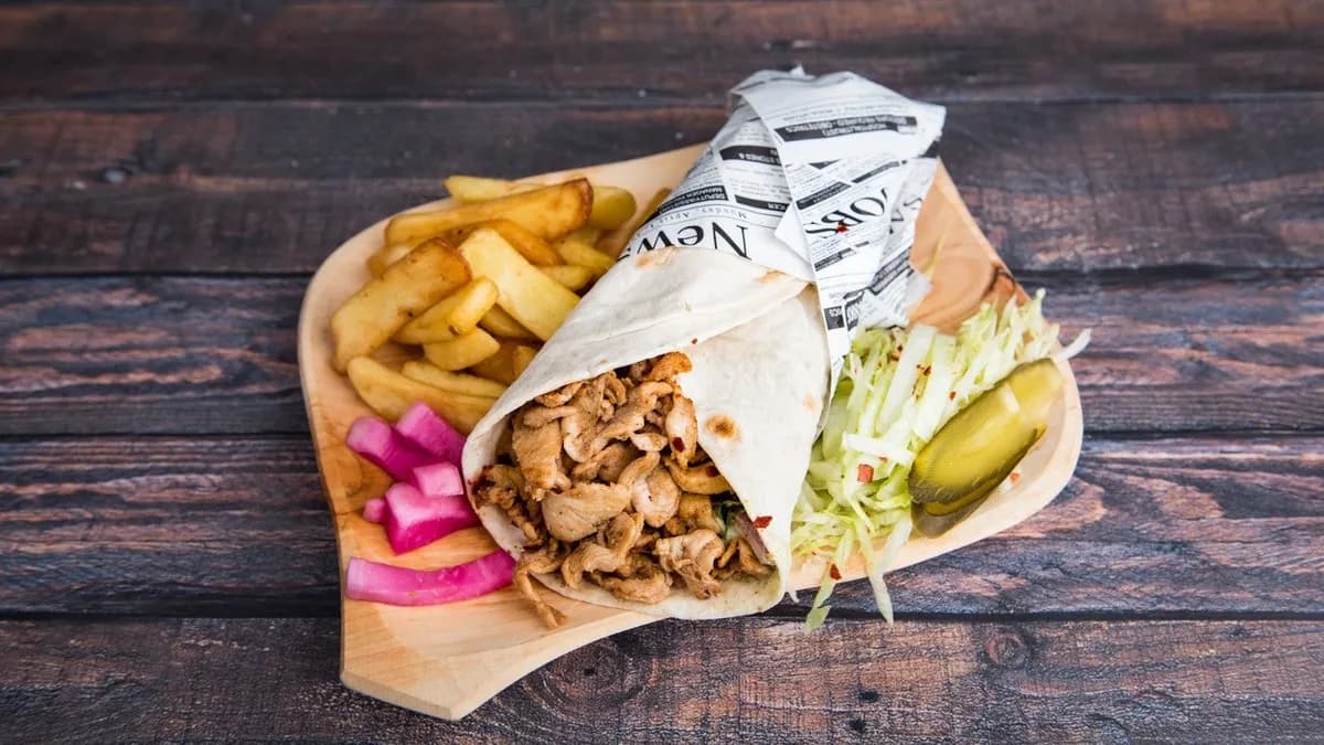 Csirke Shawarma wrap