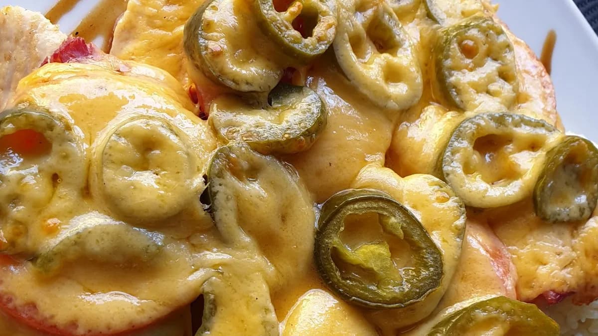 Chedar sajtos-jalapennos jércefilé jázmin rizzsel (XXL) 28-30 dkg hússal