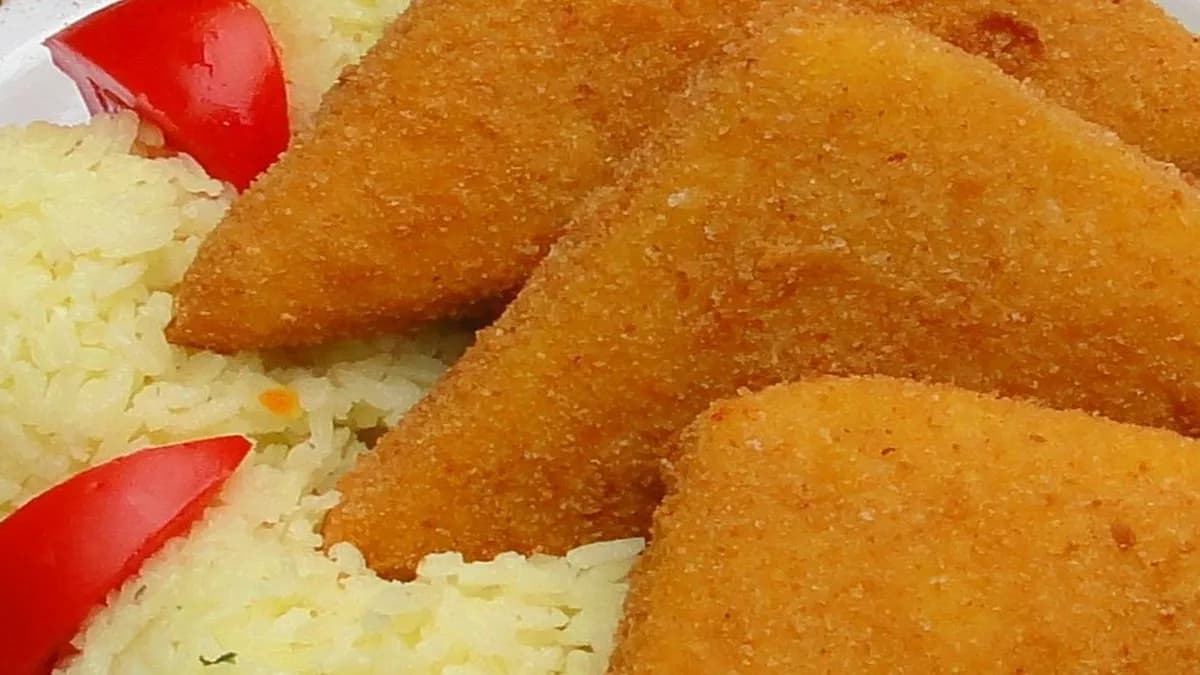 Rántott sajt jázmin rizzsel, tartármártással (XXL)