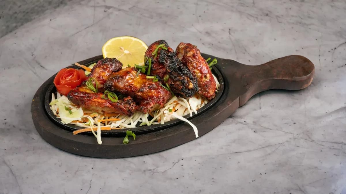 24. Tandoori chicken wings(Tandoorban grillezett fűszeres csirkeszárnyak)