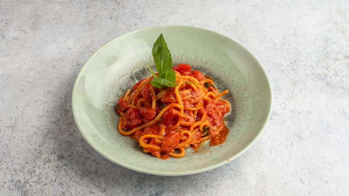 Spaghetti Pomodoro al Basilico