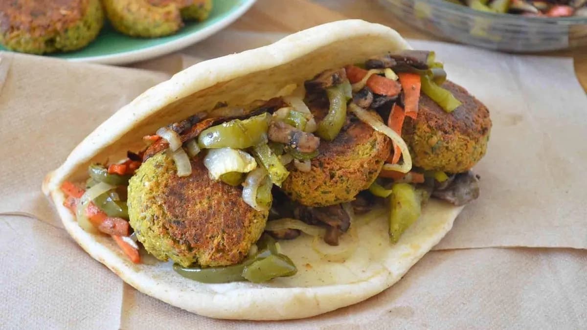 Falafel pitában