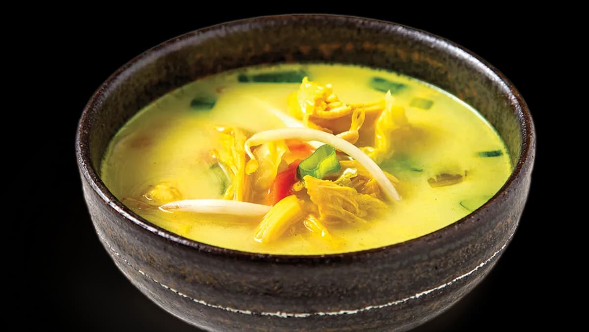 Kókusztejes csirkeleves