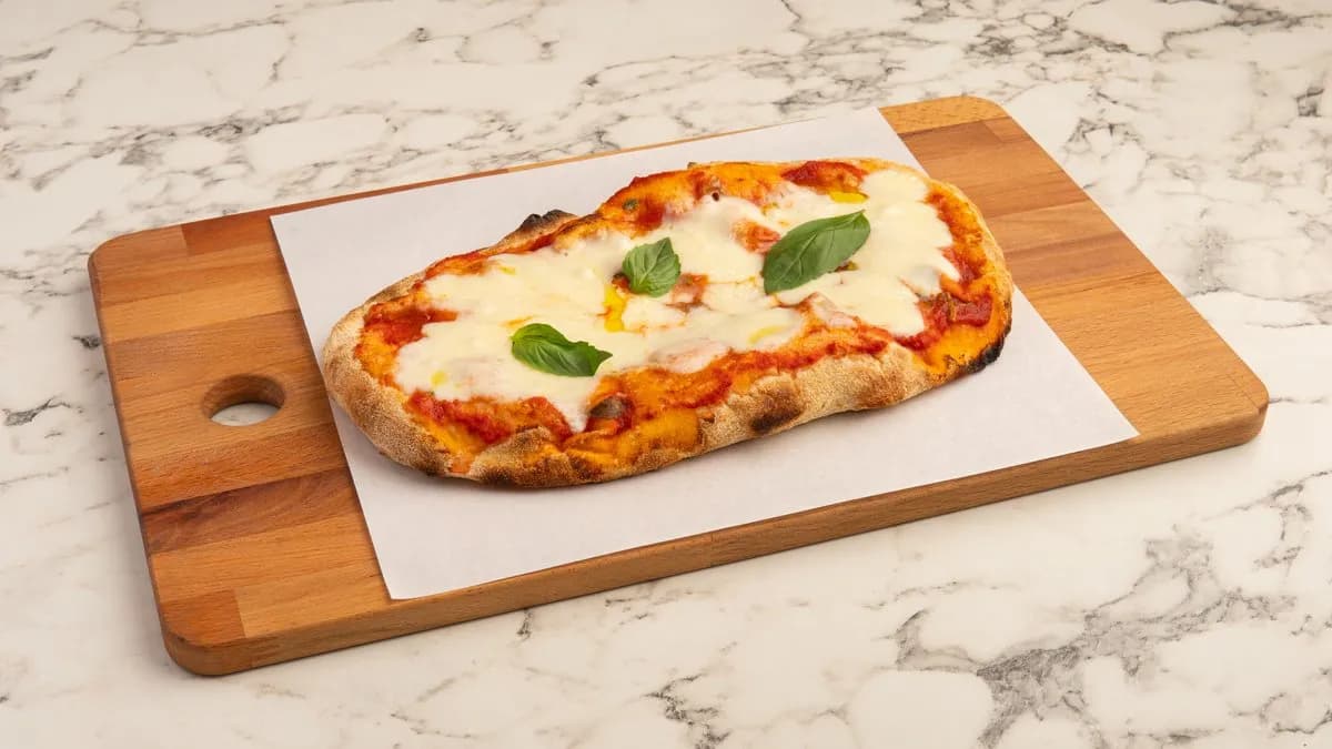 Margherita Pinsa (Vegetarian)